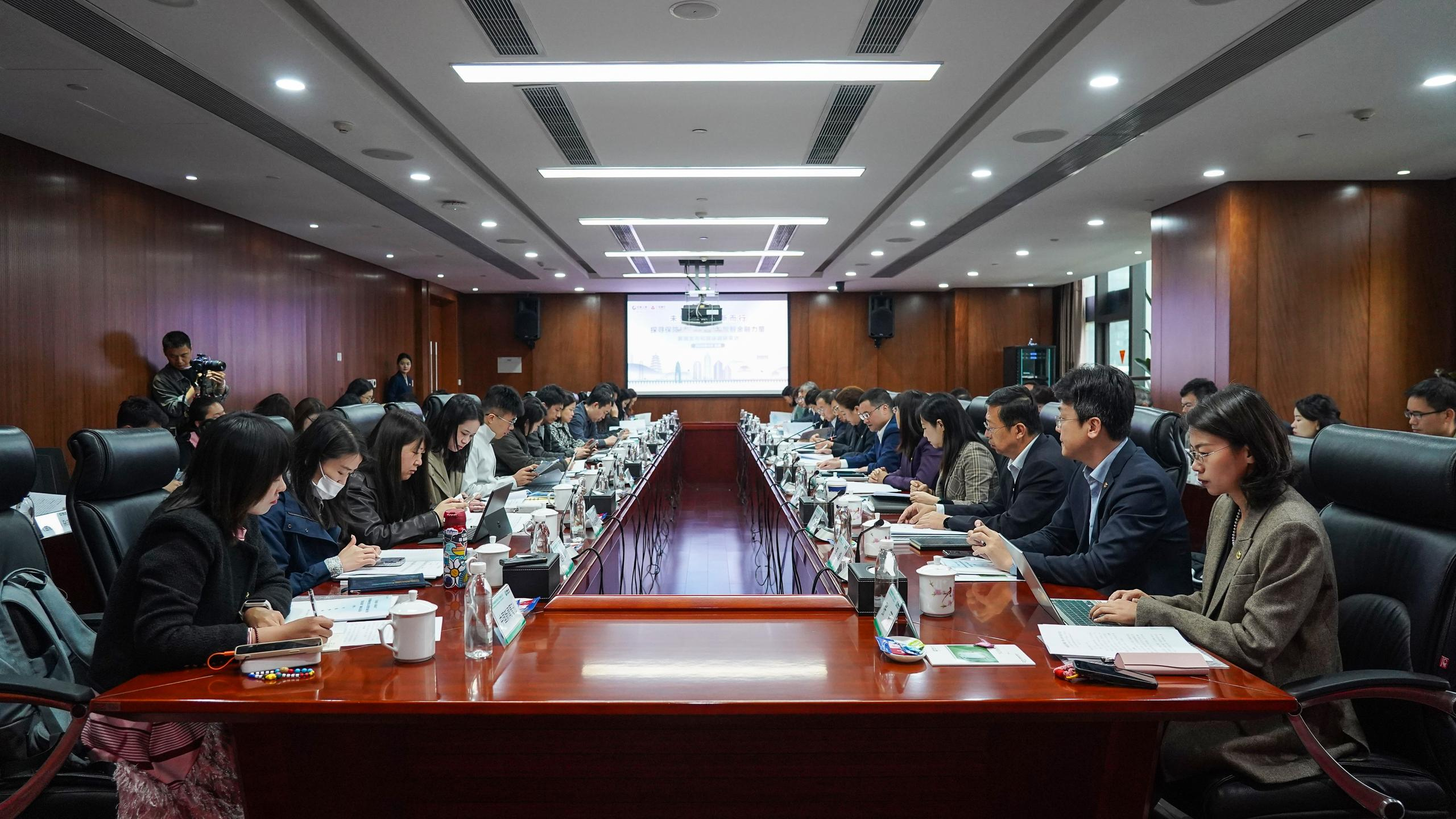 中国人寿在陕举办数智金融主题调研，探寻长护险民生